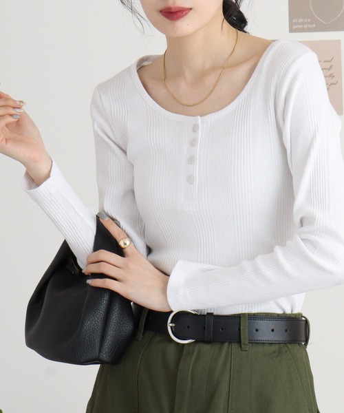 atONE（アットワン）の「atONE ランダムリブヘンリーネックTシャツ 長袖（Tシャツ/カットソー・レディース・ブラック/ホワイト/杢グレー・LL/3L/L/4L/M）」の2枚目の写真