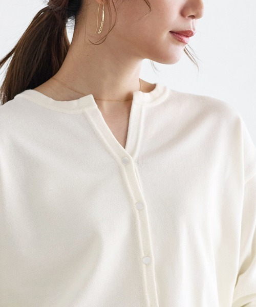 Pierrot（ピエロ）の「キーネックカーディガン（カーディガン/ボレロ・レディース・ブラック/オフホワイト/ピンク/グレー・M/L）」の7枚目の写真