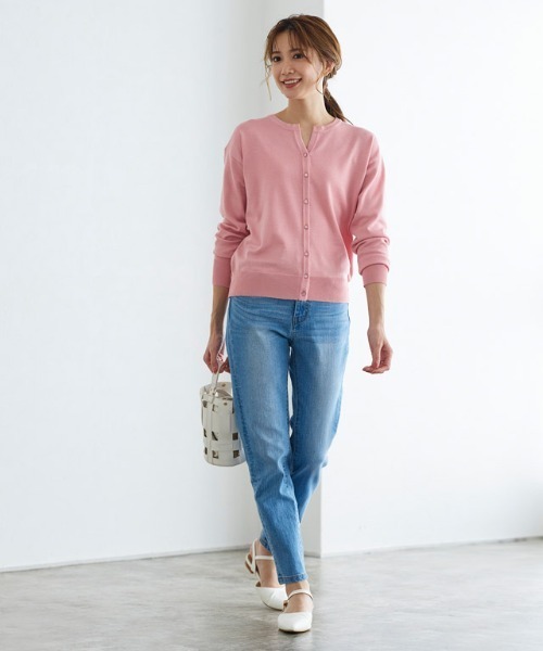 Pierrot（ピエロ）の「キーネックカーディガン（カーディガン/ボレロ・レディース・ブラック/オフホワイト/ピンク/グレー・M/L）」の16枚目の写真