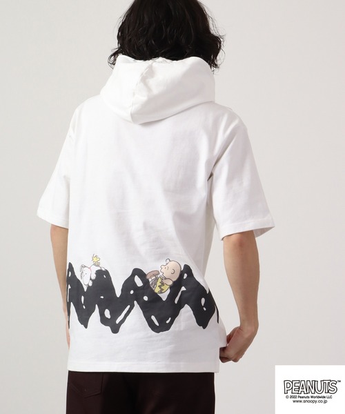 PEANUTS(ピーナッツ)の「PEANUTS スヌーピー ドロップショルダーTパーカー(Tシャツ/カットソー・メンズ・オフホワイト/ブラック/ライトカーキ/グリーン/ホワイト系その他/ブラック系その他/オレンジ/チャコール/ホワイト系その他2・M/L/LL)」の13枚目の写真