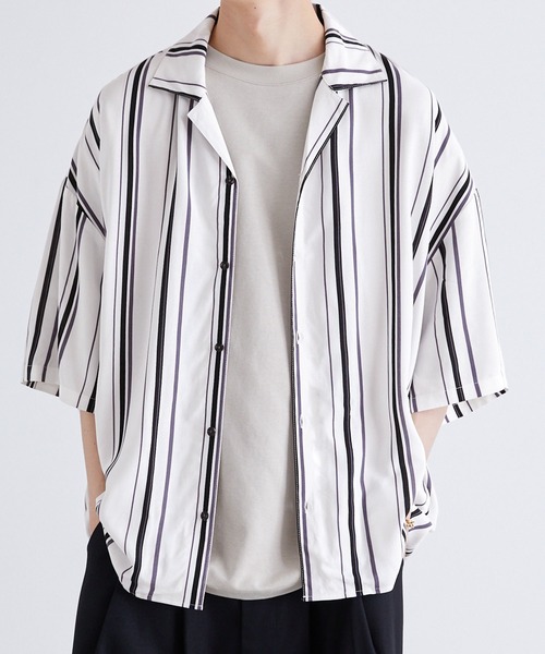 Anchor Smith（アンカー スミス）の「総柄レーヨンオープンカラーアロハシャツ（シャツ/ブラウス・メンズ・ブラック系2/グレー系2/ブルー系1/ライトグレー系3/ブラック系1/ホワイト系1/ホワイト系3/ホワイト系2・M/L）」の2枚目の写真