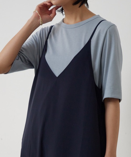 for/c(フォーシー)の「ラウンドヘムTシャツ【サスティナブル】(Tシャツ/カットソー・レディース・イエロー/ブルー/ブラック/チャコール/ホワイト/ラベンダー・M/L/LL)」の4枚目の写真