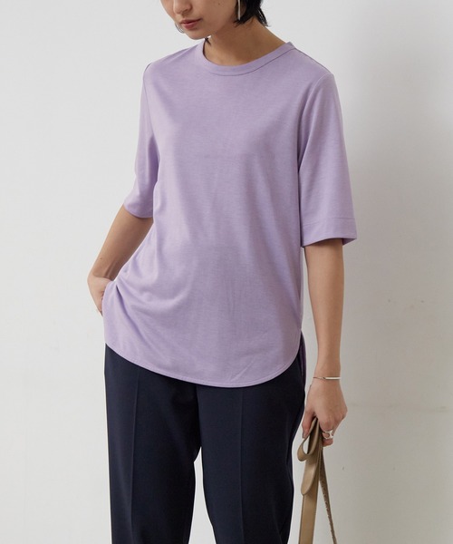 for/c(フォーシー)の「ラウンドヘムTシャツ【サスティナブル】(Tシャツ/カットソー・レディース・イエロー/ブルー/ブラック/チャコール/ホワイト/ラベンダー・M/L/LL)」の14枚目の写真