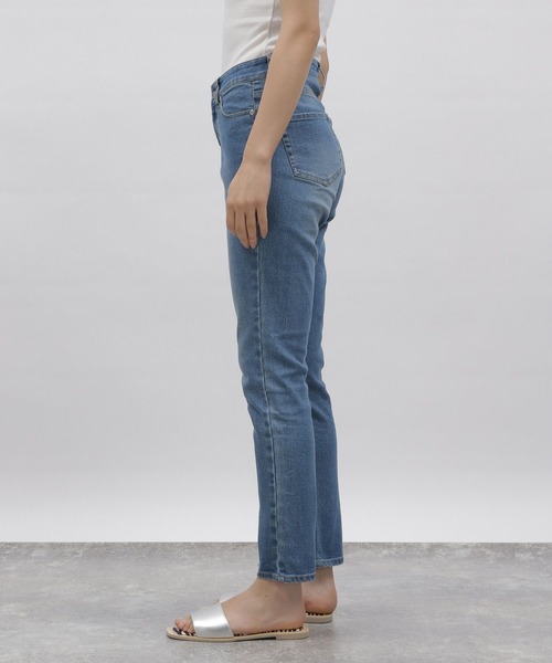 LAKOLE(ラコレ)の「ハイストレッチデニムスキニー / 199284(デニムパンツ・レディース・ライトブルー/ブルー・X-SMALL/SMALL/MEDIUM)」の5枚目の写真