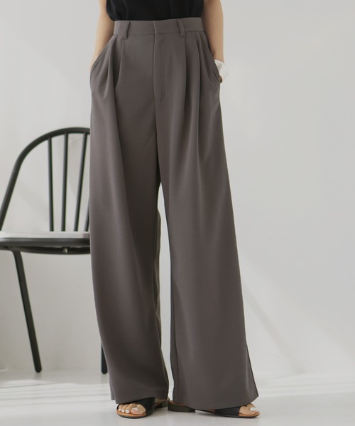 hellam（へラム）の「ツータックワイドパンツ（その他パンツ・レディース・チャコールグレー/ブラック/オフホワイト・FREE）」の11枚目の写真