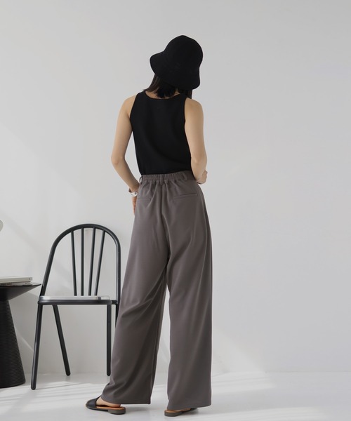 hellam（へラム）の「ツータックワイドパンツ（その他パンツ・レディース・チャコールグレー/ブラック/オフホワイト・FREE）」の14枚目の写真