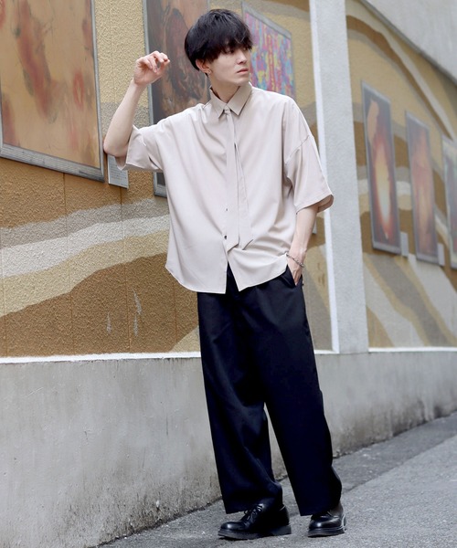 SITRY(シトリー)の「wide dress shirt with tie/ネクタイ付き ワイド ドレスシャツ(シャツ/ブラウス・メンズ・ホワイト/チャコールグレー/ブラック/ベージュ・M/L/XL)」の17枚目の写真