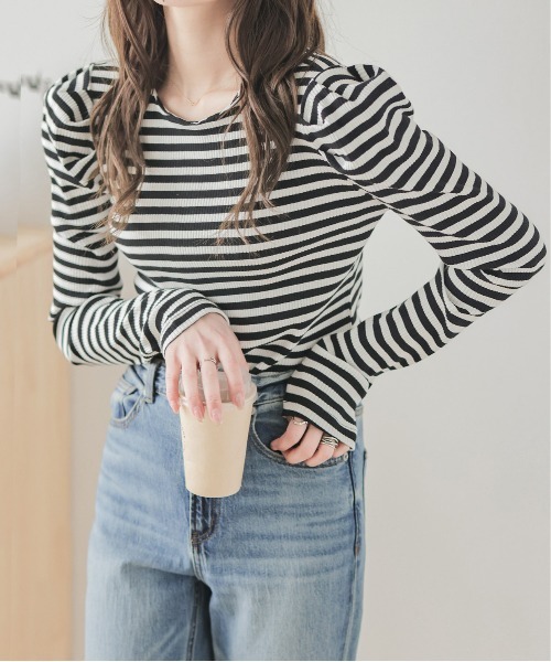 La-gemme(ラジェム)の「ボーダーリブカットソー(Tシャツ/カットソー・レディース・グレー×ホワイト/パープル系その他/ブラック×ホワイト/ブラック系2/グレー系2/ホワイト系2/パープル系2・フリー)」の2枚目の写真