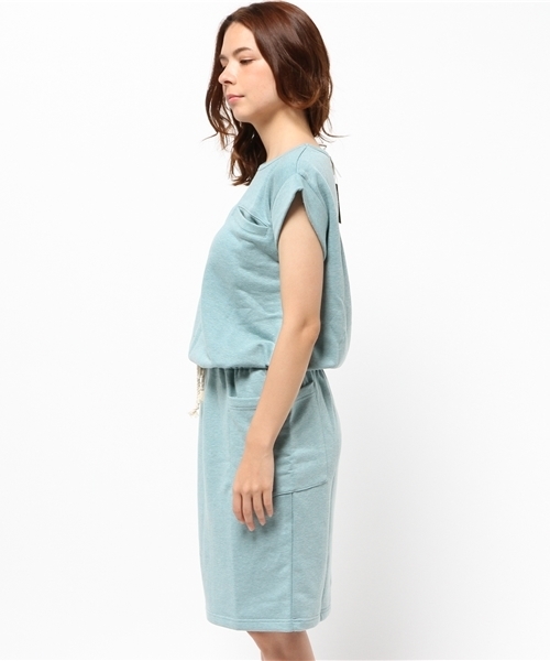 CIAOPANIC（チャオパニック）の「【Ciaopanic】　裏毛ノースリポケ付きOP（ワンピース・レディース・オフホワイト/グレー/ネイビー/ミント・FREE）」の6枚目の写真