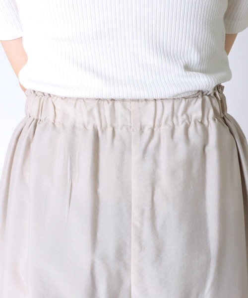 Jines（ジネス）の「テンセルナイロンタックワイドパンツ（その他パンツ・レディース・ネイビー/モカ/チャコールグレー/ベージュ/ブルー・36/38）」の14枚目の写真