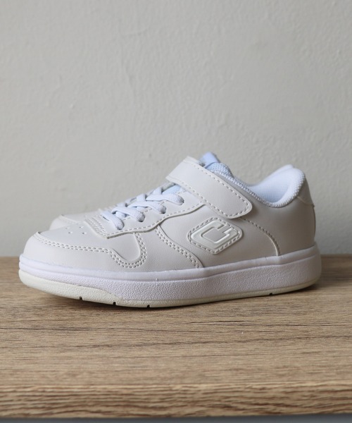 ASAHI SHOES(アサヒシューズ)の「【終了】COUGAR スニーカー(クーガー J002)(スニーカー・キッズ・ブラック×ブラック/ホワイト×ピンク/ホワイト×ブラック/ホワイト×ホワイト・19.0cm/21.5cm/22.0cm/23.5cm/24.0cm/26.0cm/24.5cm/25.5cm/21.0cm/23.0cm/20.0cm/22.5cm/25.0cm)」の22枚目の写真