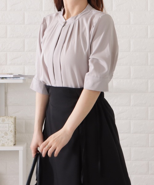 Lace Ladies(レースレディース)の「2WAYネック半袖タックブラウス(シャツ/ブラウス・レディース・グレー/ブラック/ネイビー/ミント/ホワイト・S/FREE)」の3枚目の写真