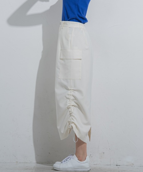 VICKY（ビッキー）の「【今季注目！】シャーリングカーゴストレッチスカート《洗濯機で洗える》（スカート・レディース・ホワイト/カーキ/ブラック・M）」の19枚目の写真