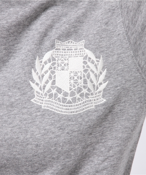 OUTLET(アウトレット)の「【CIAOPANIC TYPY】エンブレム刺繍ハイネックプルオーバー(Tシャツ/カットソー・レディース・グレー/オフホワイト/ネイビー・FREE)」の4枚目の写真