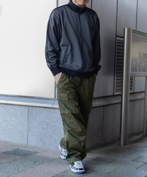 SlashDate(スラッシュデイト)の「TCツイルカーゴイージーパンツ/ワイドシルエット(カーゴパンツ・メンズ・カーキ/ブラック/ベージュ・M/L/XL)」の6枚目の写真