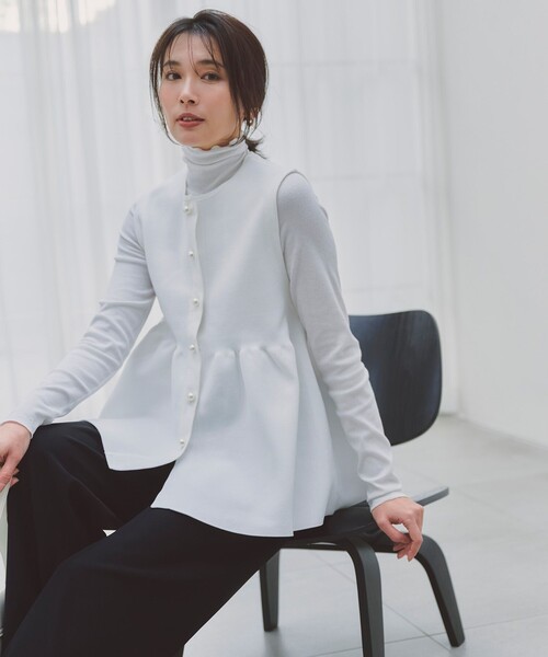 UNFILO(アンフィーロ)の「【暖かさ&着心地の良さで大ヒット】コットンカシミヤ タートルネックカットソー(Tシャツ/カットソー・レディース・グレー系/ベージュ系/ホワイト系/ブラック系1/ブルー系/ブラック系2/ブラック系/ベージュ系1/ダルブルー系/ライトイエロー系/黄土色系/ローズ系/スモーキーグリーン系・X-LARGE/XX-LARGE)」の18枚目の写真
