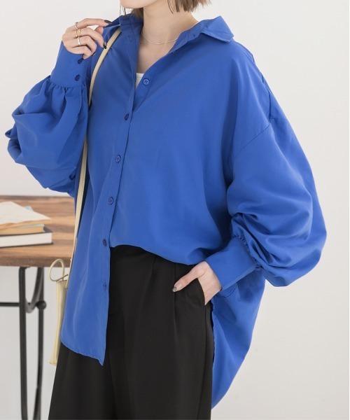 ad thie(アドティエ)の「オーバーサイズ ピーチスキンシャツ(シャツ/ブラウス・レディース・ナチュラル/ピンク/ブルー/ブラック/ダークブラウン/カーキ・MEDIUM/LARGE)」の5枚目の写真