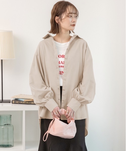 ad thie(アドティエ)の「オーバーサイズ ピーチスキンシャツ(シャツ/ブラウス・レディース・ナチュラル/ピンク/ブルー/ブラック/ダークブラウン/カーキ・MEDIUM/LARGE)」の13枚目の写真