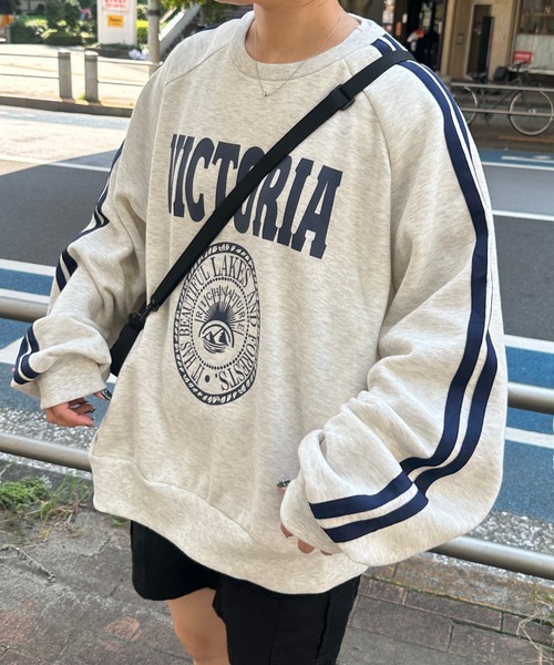 kutir（クティール）の「裏起毛ラインスウェットプルオーバー（スウェット・レディース・ブラック/オートミール/ネイビー・FREE）」の3枚目の写真