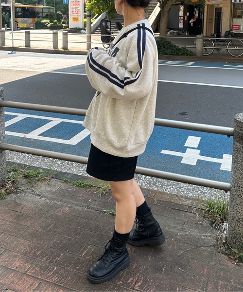 kutir（クティール）の「裏起毛ラインスウェットプルオーバー（スウェット・レディース・ブラック/オートミール/ネイビー・FREE）」の18枚目の写真