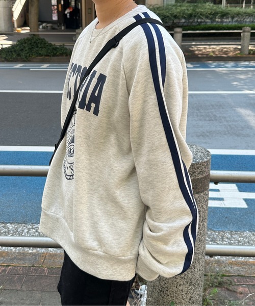 kutir（クティール）の「裏起毛ラインスウェットプルオーバー（スウェット・レディース・ブラック/オートミール/ネイビー・FREE）」の15枚目の写真