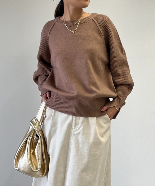 un dix cors（アンディコール）の「袖畦クルーネックニット（ニット/セーター・レディース・モカ/アイボリー/レッド・FREE）」の9枚目の写真