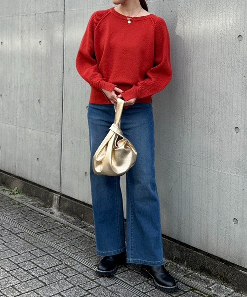 un dix cors（アンディコール）の「袖畦クルーネックニット（ニット/セーター・レディース・モカ/アイボリー/レッド・FREE）」の4枚目の写真