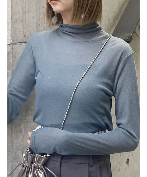 MURUA（ムルーア）の「シアータートルネックカットソー（Tシャツ/カットソー・レディース・ブラック/ホワイト/ブルー/ライトイエロー・FREE）」の4枚目の写真