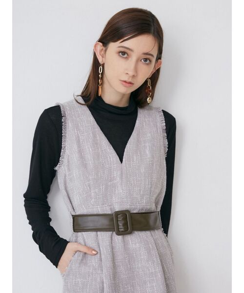 MURUA（ムルーア）の「シアータートルネックカットソー（Tシャツ/カットソー・レディース・ブラック/ホワイト/ブルー/ライトイエロー・FREE）」の15枚目の写真