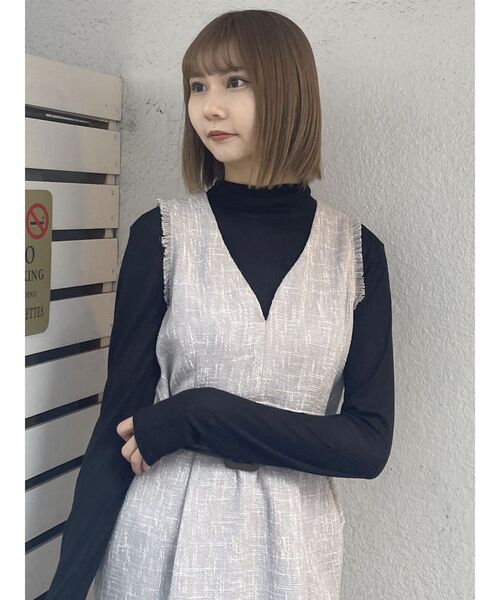 MURUA（ムルーア）の「シアータートルネックカットソー（Tシャツ/カットソー・レディース・ブラック/ホワイト/ブルー/ライトイエロー・FREE）」の6枚目の写真