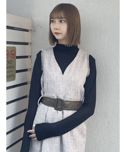 MURUA（ムルーア）の「シアータートルネックカットソー（Tシャツ/カットソー・レディース・ブラック/ホワイト/ブルー/ライトイエロー・FREE）」の7枚目の写真