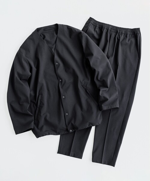 green label relaxing(グリーンレーベルリラクシング)の「FREELITCH ジャストルーズ バンドカラー シャツ -2WAYストレッチ・防シワ・吸水速乾-(シャツ/ブラウス・メンズ・ネイビー/ブラック・M/S/L/XL)」の4枚目の写真