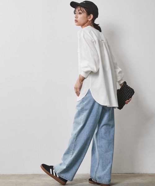 CHIC STYLE（シックスタイル）の「衿リブブラウス ＜大きいサイズ有＞シックスタイル（シャツ/ブラウス・レディース・オフホワイト/ネイビー/ライトベージュ/ブラック・LL/4L/3L/L/5L/M）」の19枚目の写真