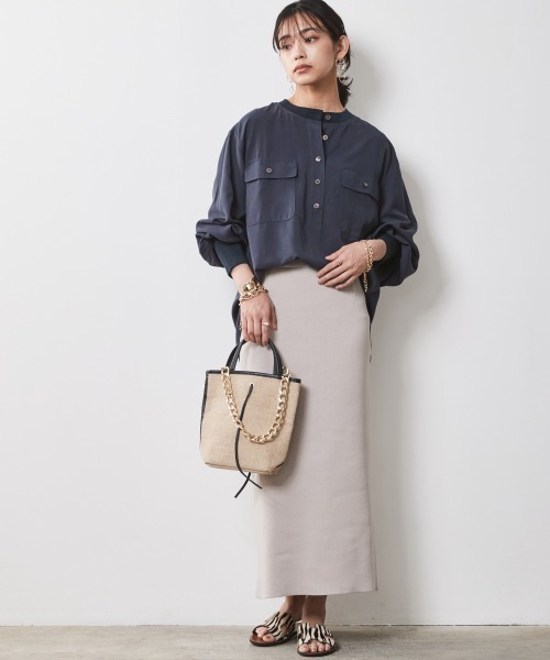 CHIC STYLE（シックスタイル）の「衿リブブラウス ＜大きいサイズ有＞シックスタイル（シャツ/ブラウス・レディース・オフホワイト/ネイビー/ライトベージュ/ブラック・LL/4L/3L/L/5L/M）」の22枚目の写真