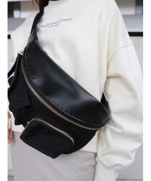 TRUNC(トランクエイティーエイト)の「Multi Pocket Cross Body Bag(ボディバッグ/ウエストポーチ・レディース・ブラック・FREE)」の2枚目の写真