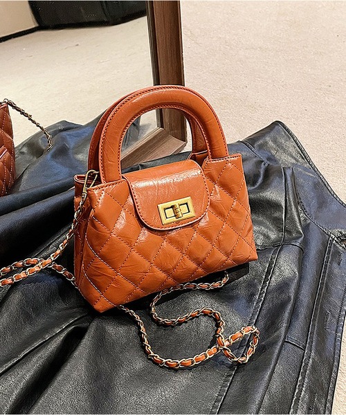LA VORAGINE(ラ ヴォラジネ)の「2wayチェーンショルダーハンドバッグ(ショルダーバッグ・レディース・ブラック/ブラウン/ダークブラウン/レッド・FREE)」の11枚目の写真