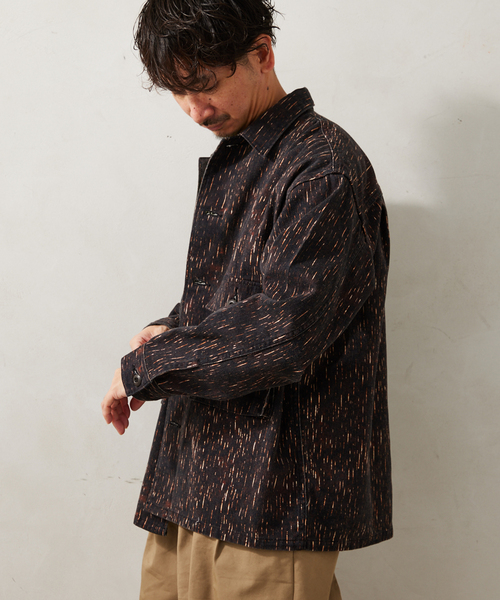 JOURNAL STANDARD relume（ジャーナルスタンダード　レリューム）の「【BURK / バーク】別注 レインドロップカモ ミリタリージャケット（ミリタリージャケット・メンズ・カーキ/ブラックミックス・MEDIUM/LARGE）」の10枚目の写真