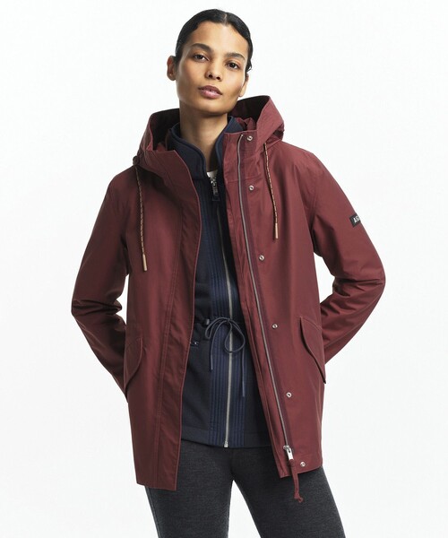 AIGLE(エーグル)の「透湿防水 フィッシュテールフーデッドジャケット / マウンテンパーカー(マウンテンパーカー・レディース・レッド系その他/ホワイト/モスグリーン/ネイビー/ライトブラウン/レッド/ベージュ/ブラウン・36/34/38/40/35)」の14枚目の写真