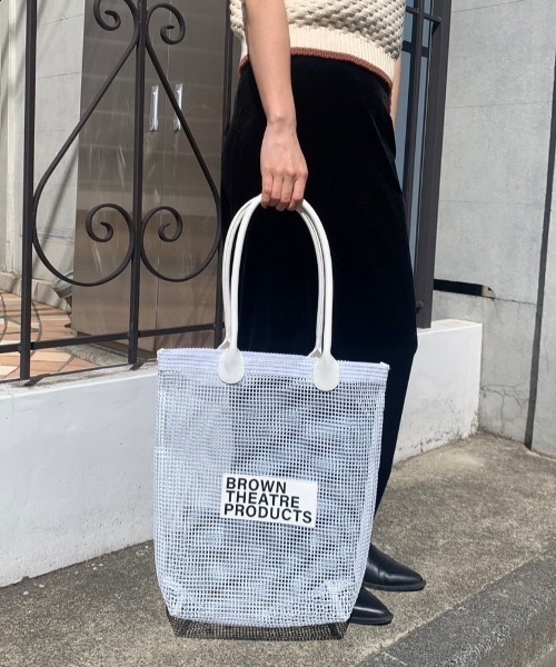 THEATRE PRODUCTS（シアタープロダクツ）の「BROWNネームメッシュトート-M-（トートバッグ・レディース・アイボリー/ブラック・FREE）」の9枚目の写真