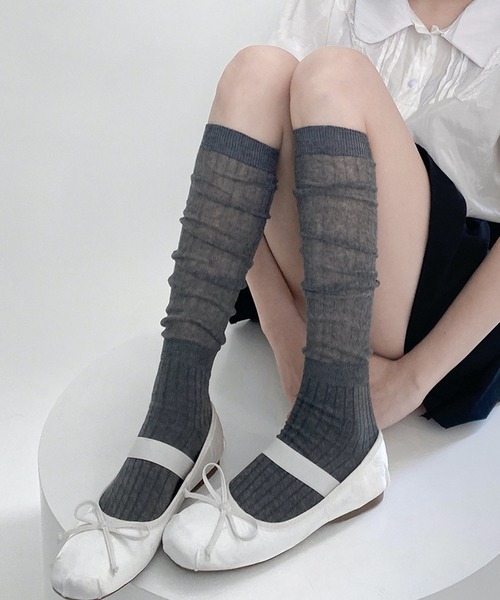 HALEY PESCA（ヘーリーペスカ）の「HALEY PESCA/シースルー　ルーズハイソックス（ソックス/靴下・レディース・ダークグレー/グレー/ブラック/ホワイト/ピンク・FREE）」の4枚目の写真