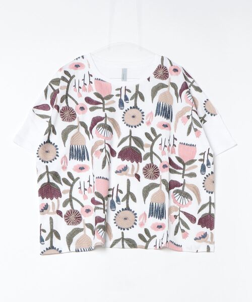 tシャツ EMAGO 北欧花刺繍Tシャツ レディース EMAGO 北欧花刺繍Tシャツ（Tシャツ/カットソー）｜Emago（イマゴ