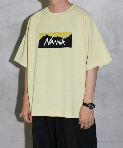 NANGA(ナンガ)の「NANGA / ナンガ ECO HYBRID BOX LOGO LOOSE FIT TEE エコハイブリッド ボックスロゴ ルーズフィットティー(Tシャツ/カットソー・メンズ・ブラック/グレー/ホワイト/イエロー・FREE)」の4枚目の写真