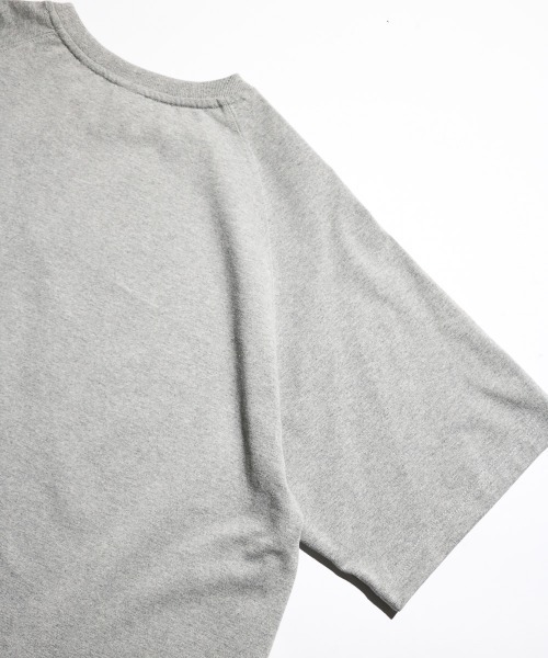 NANGA(ナンガ)の「NANGA / ナンガ ECO HYBRID BOX LOGO LOOSE FIT TEE エコハイブリッド ボックスロゴ ルーズフィットティー(Tシャツ/カットソー・メンズ・ブラック/グレー/ホワイト/イエロー・FREE)」の12枚目の写真