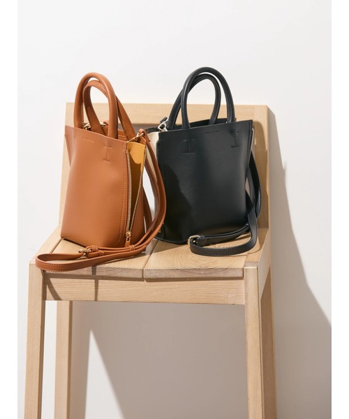 AMERICAN HOLIC(アメリカンホリック)の「サイドZIP2WAY合皮ミニBAG(エコバッグ/サブバッグ・レディース・キャメル/ブラック・FREE)」の3枚目の写真