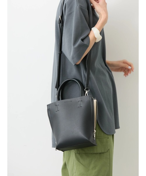 AMERICAN HOLIC(アメリカンホリック)の「サイドZIP2WAY合皮ミニBAG(エコバッグ/サブバッグ・レディース・キャメル/ブラック・FREE)」の6枚目の写真