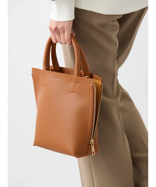 AMERICAN HOLIC(アメリカンホリック)の「サイドZIP2WAY合皮ミニBAG(エコバッグ/サブバッグ・レディース・キャメル/ブラック・FREE)」の7枚目の写真