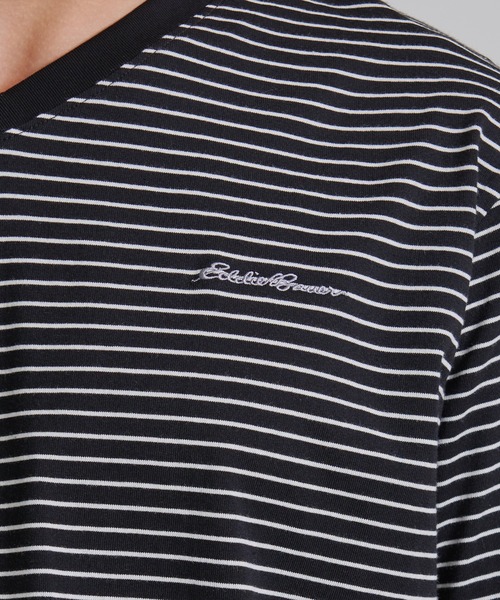 Eddie Bauer(エディーバウアー)の「ランダムボーダー 半袖VネックTシャツ(Tシャツ/カットソー・メンズ・ブラック/ホワイト/ダークベージュ/グレイッシュブルー・S/M/L/XL/XXL)」の6枚目の写真