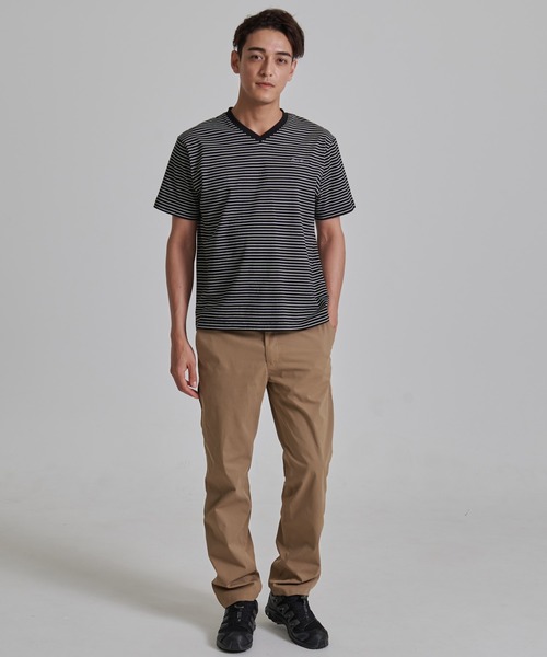 Eddie Bauer(エディーバウアー)の「ランダムボーダー 半袖VネックTシャツ(Tシャツ/カットソー・メンズ・ブラック/ホワイト/ダークベージュ/グレイッシュブルー・S/M/L/XL/XXL)」の8枚目の写真