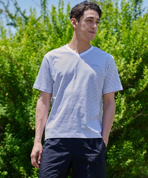 Eddie Bauer(エディーバウアー)の「ランダムボーダー 半袖VネックTシャツ(Tシャツ/カットソー・メンズ・ブラック/ホワイト/ダークベージュ/グレイッシュブルー・S/M/L/XL/XXL)」の11枚目の写真