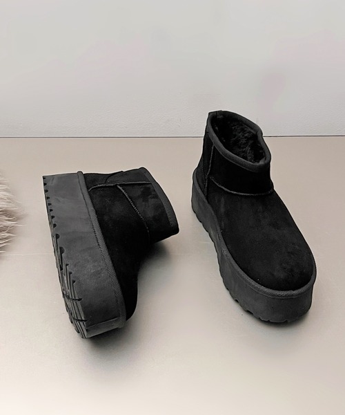 Shoes in Closet(シューズインクローゼット)の「【新色追加】軽量厚底 プラットフォーム プレーン ショート丈 ムートンブーツ 6813(ブーツ・レディース・ブラウン系その他/ブラック/ピンク/ライトベージュ・M/S/LL/L)」の13枚目の写真